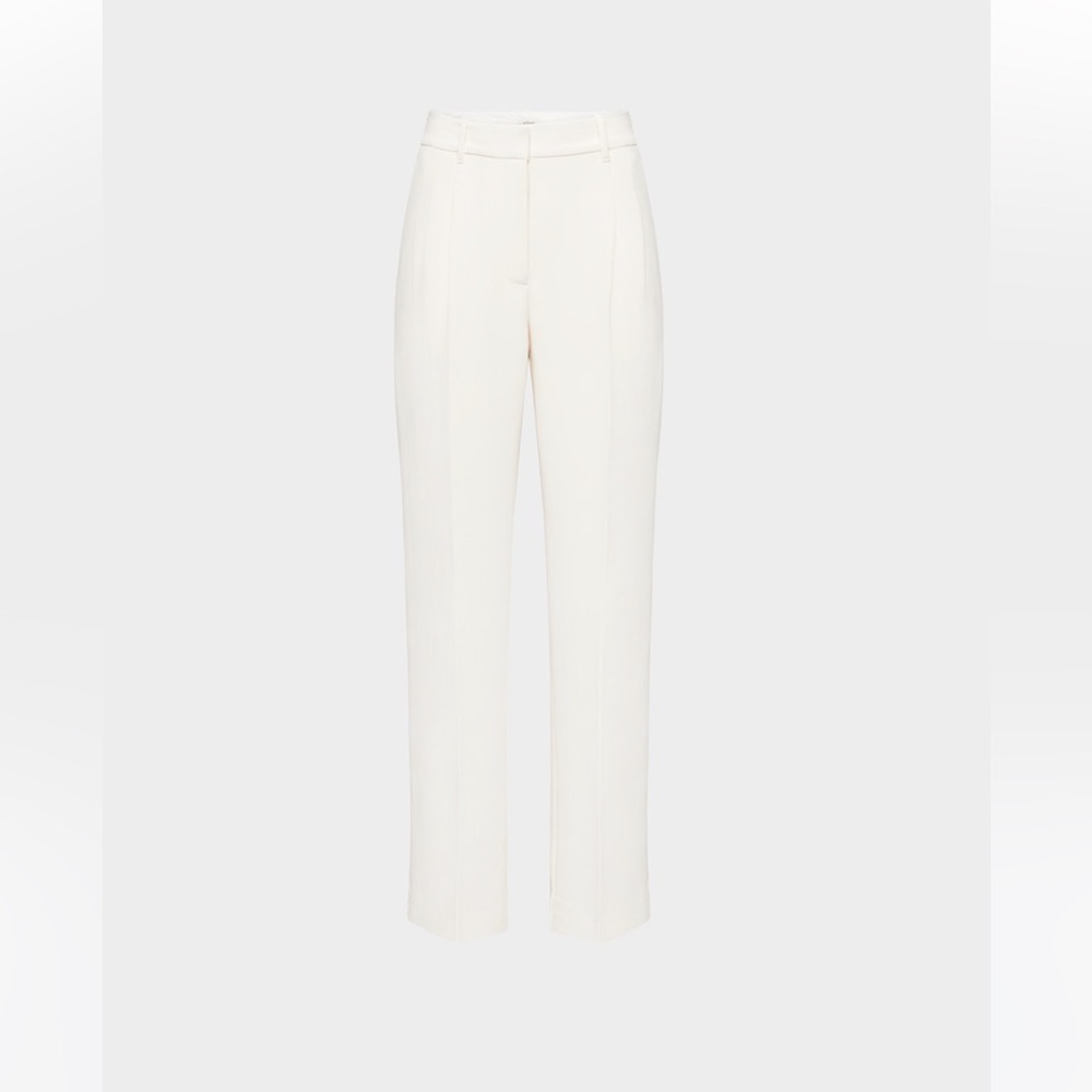 Aritzia the Effortless Pant